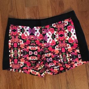 Floral print shorts
